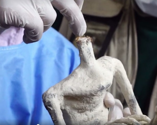 mummia-nazca-senza testa
