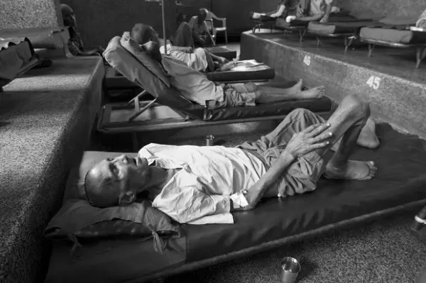 Pazienti ricoverati in ospedale a Calcutta