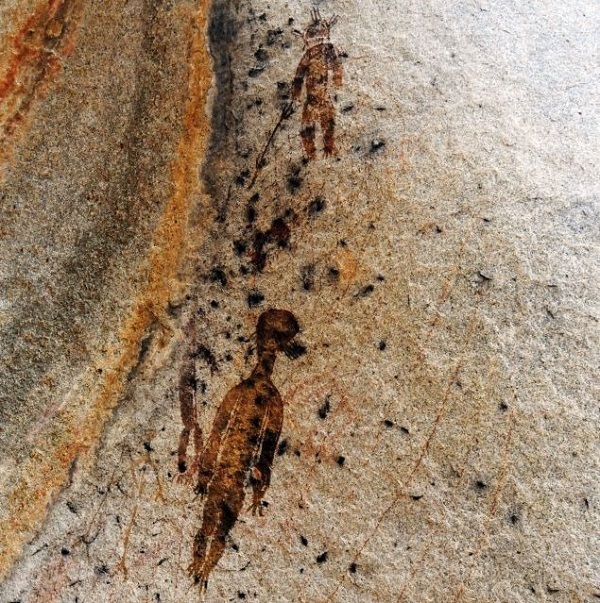 alieni in antiche pitture rupestri india