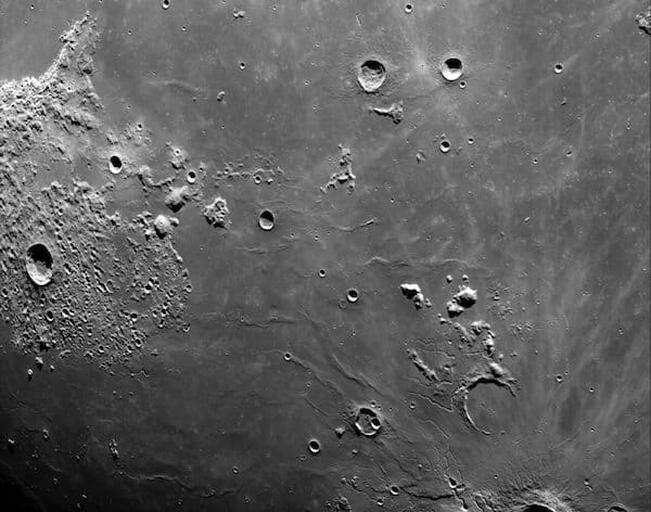 superficie lunare foto Artemis I
